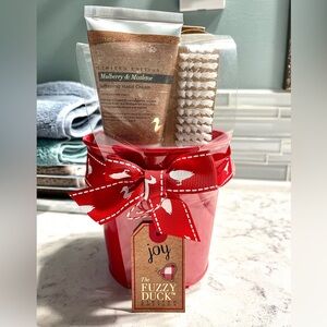 Christmas Beauty Bundle ♥️